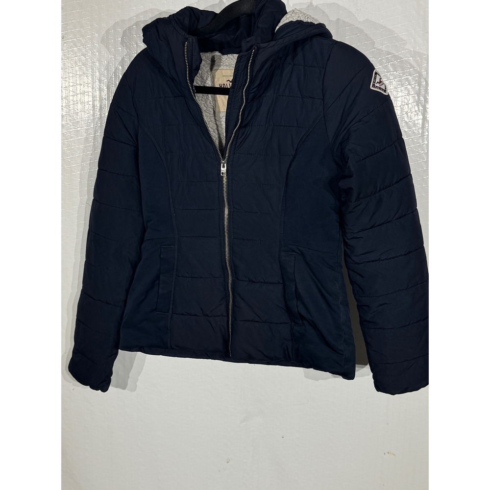 Hollister Womens XS Navy Quilted Puffer Jacket Sherpa Lined Hood Fitted